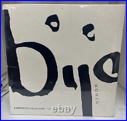 Bijan Perfumed Body Powder 3.5 oz 99 g. RARE DISCONTINUED Brand New Sealed Box