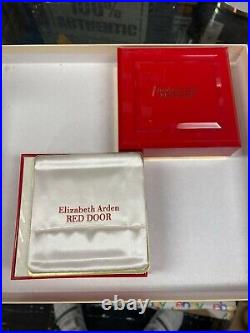 Elizabeth Arden Red Door Perfumed Body Powder (5.3 oz)