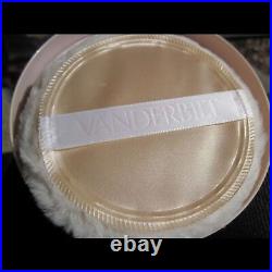 Vanderbilt Silkening Body Powder Plastic Round Box Large Puff Dust Applicator