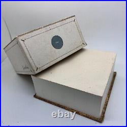 Vintage 1950's Guerlain Liu 5 oz dusting powder box, sealed