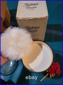 Vintage Replique Perfume Dusting Powder In A Pot No 7550